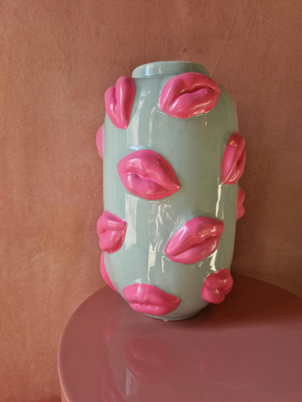 Vase bisous 60 euros