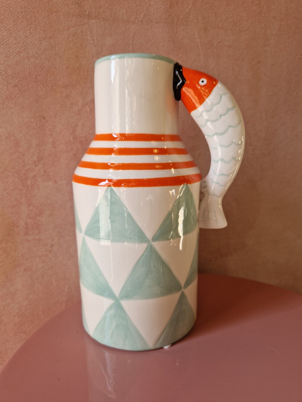 Vase jug en forme de poisson