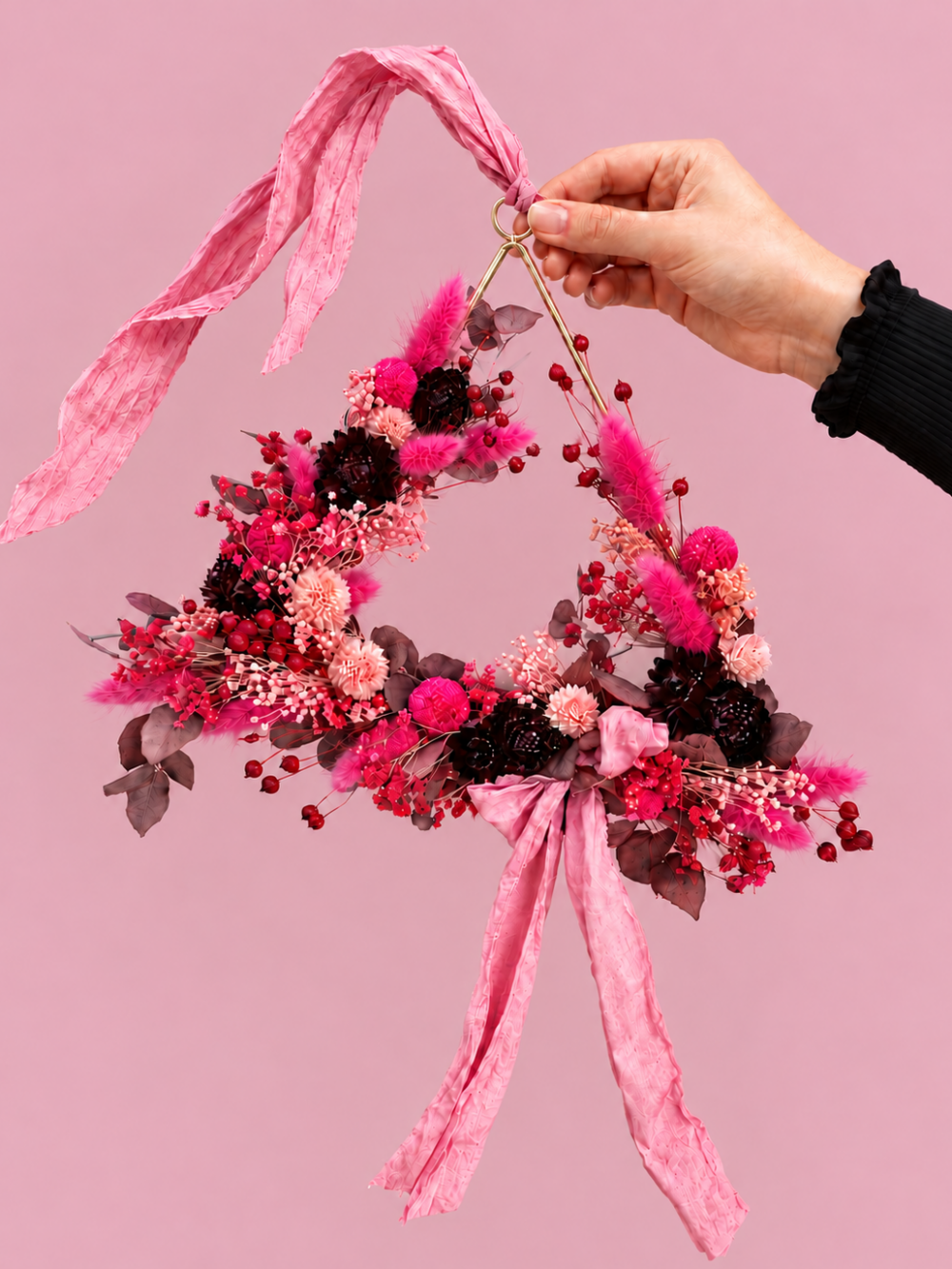 couronne fleurs séchées fleuriste rennes mariage deuil evenementiel reconversion fleuriste ATELIER RECONVERSION FLEURS RENNES LIVRAISON